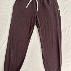 Vuori women’s performance jogger